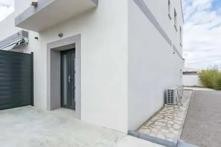 13 Rue De La Pyramide Bel Appartement *