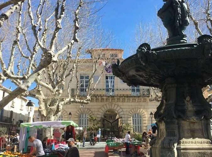 13 Rue De La Pyramide Bel * Mèze