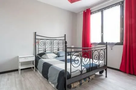13 Rue De La Pyramide Bel